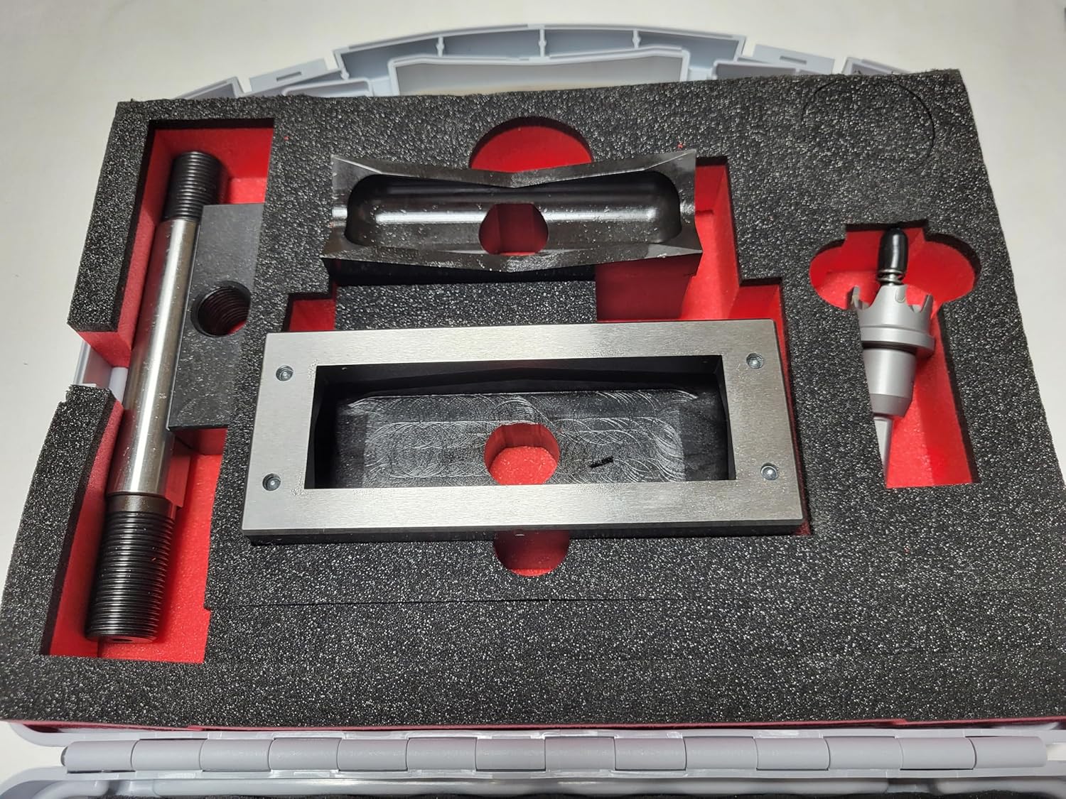 Rix Tools punch and die set review,36mm x 112mm rectangular punch die review,Rix Tools punch die set review pros cons,mild steel punch die set review honest opinion,Rix Tools 4120220 review verdict,is Rix Tools punch die set worth buying — full box contents and build quality